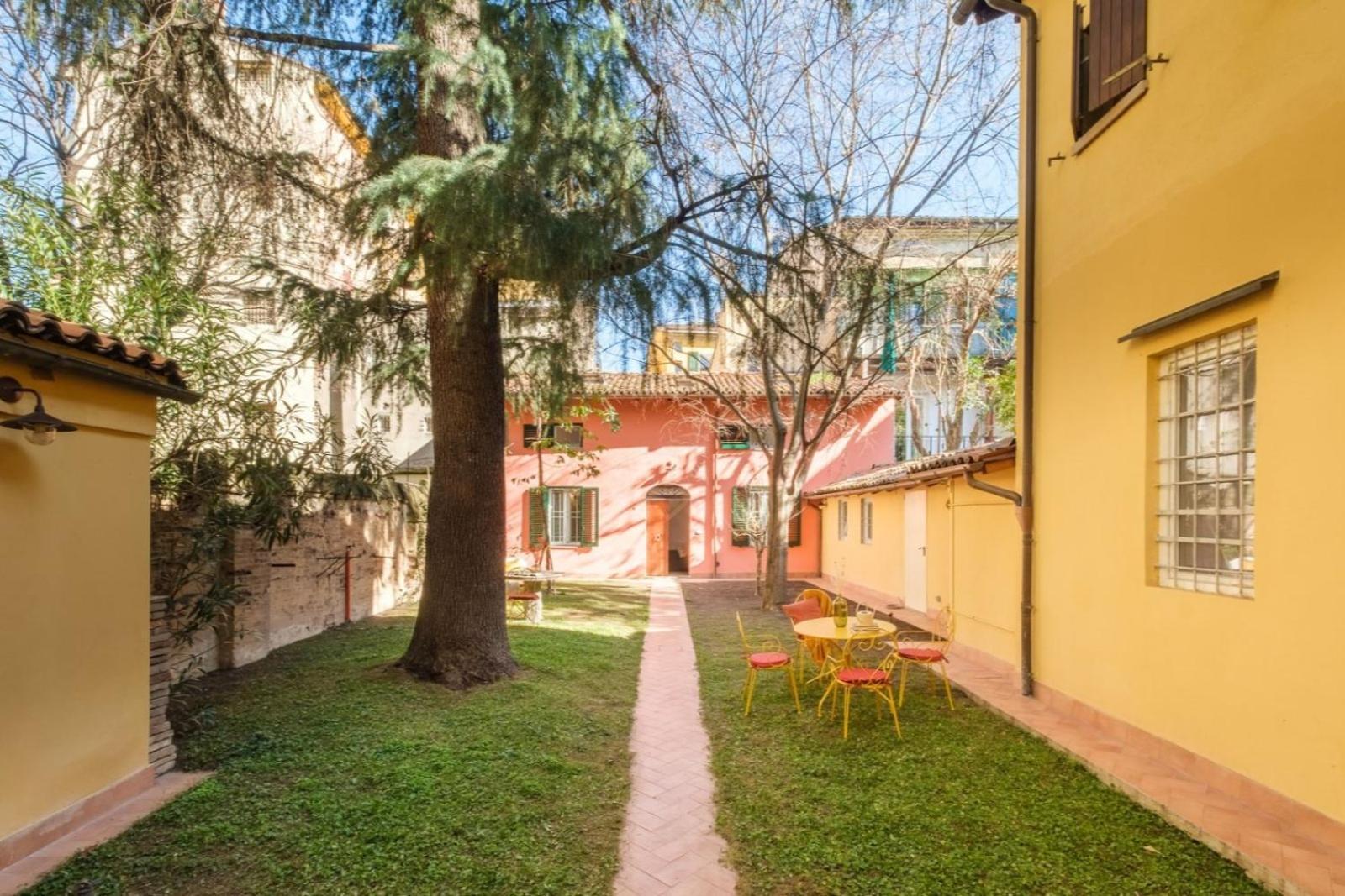 Piazza Maggiore - Il Sentiero Apartment With Private Garden Bologna Eksteriør billede
